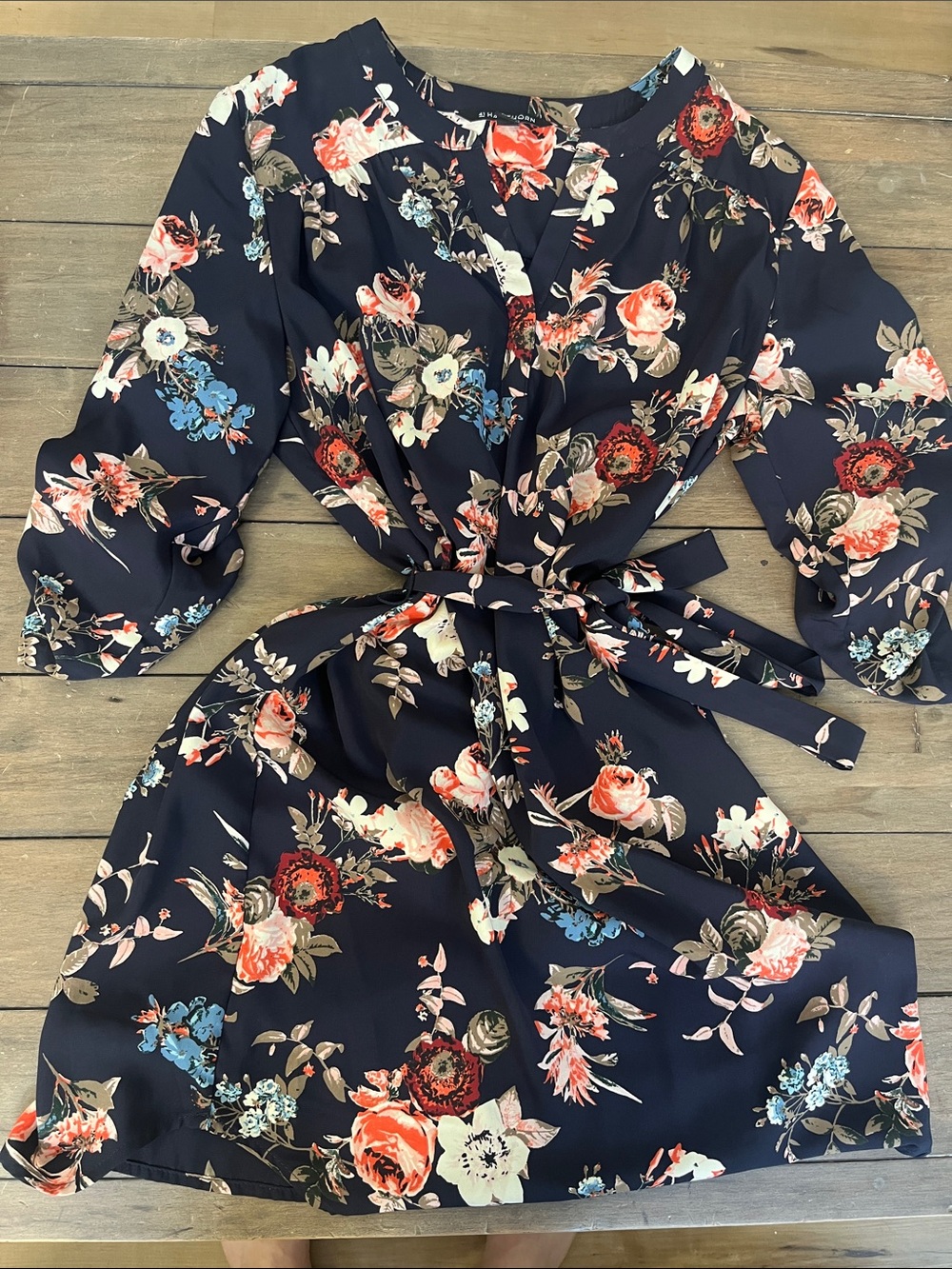 41 Hawthorn Navy Floral V-Neck shirt dress